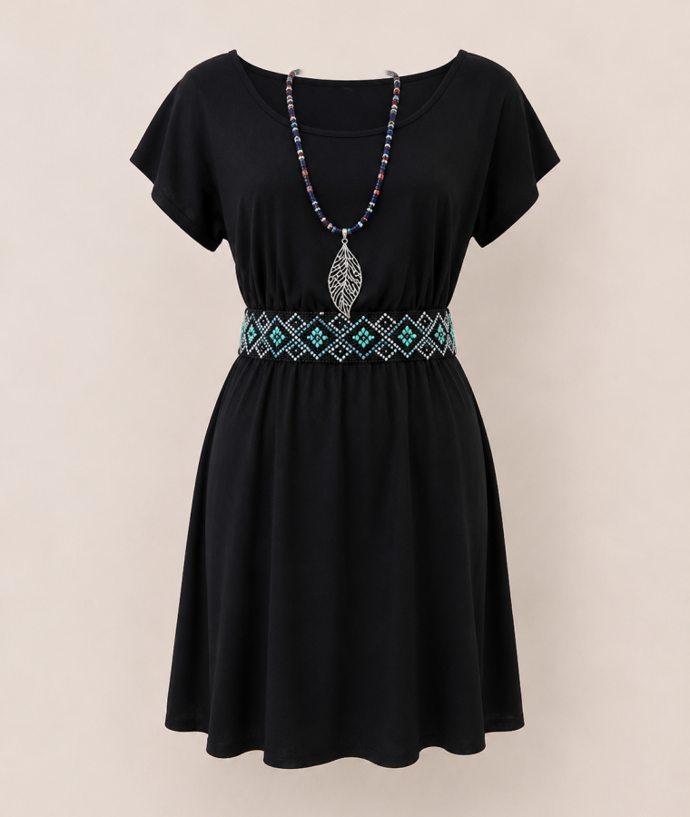 Vestido con accesorios