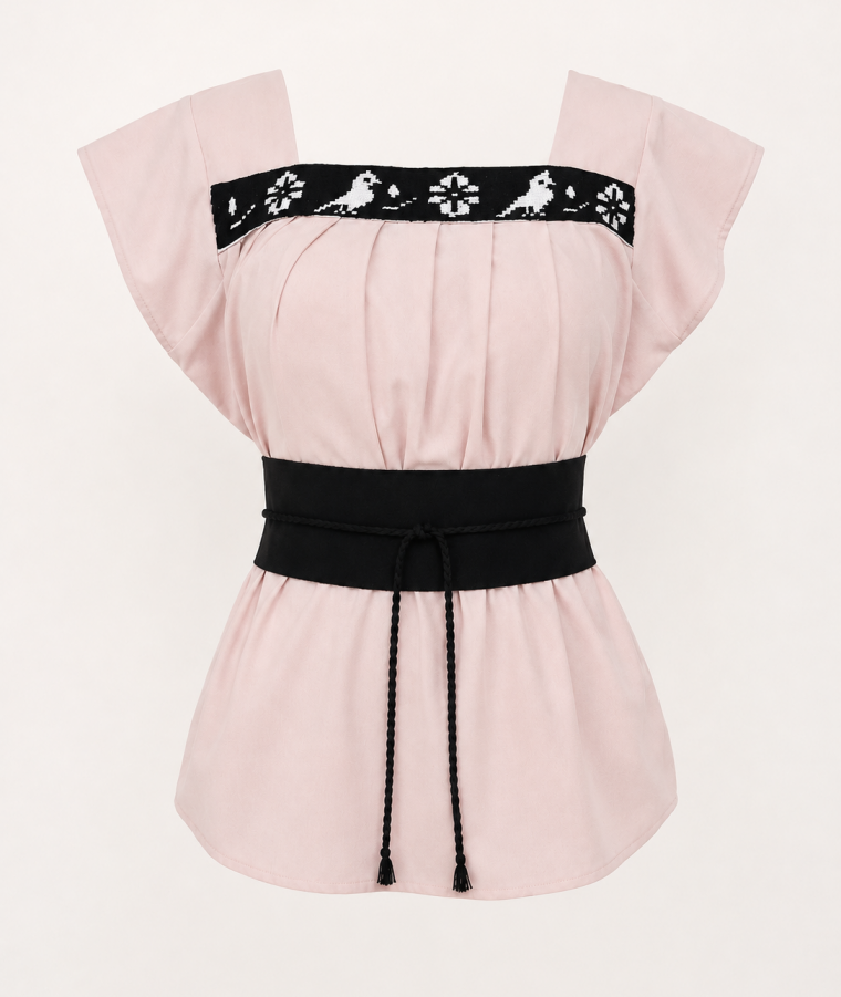 Blusa con bordado artesanal
